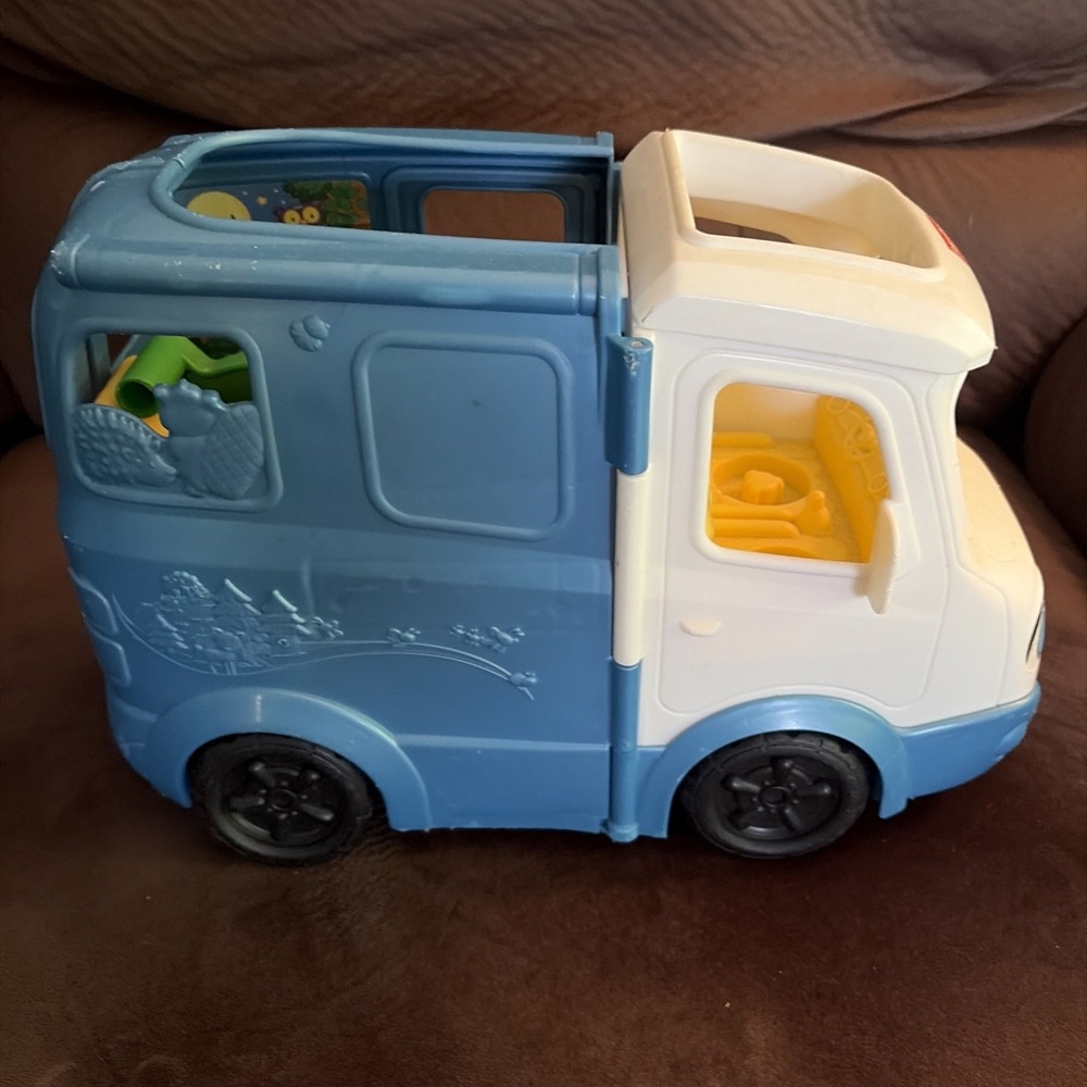 Fisher Price Little People Camping Camper Van RV Imaginary Playtime Toddler